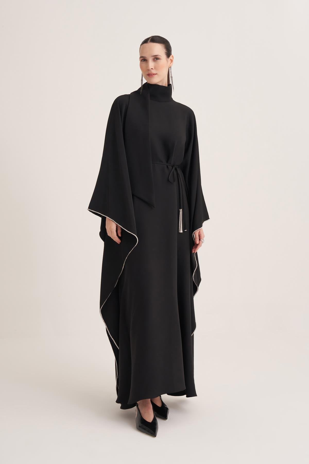 LILAH KAFTAN - BLACK