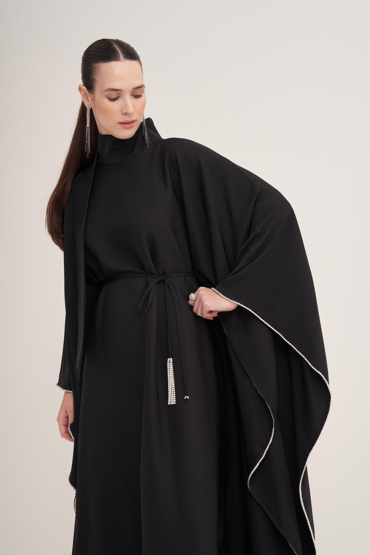 LILAH KAFTAN - BLACK