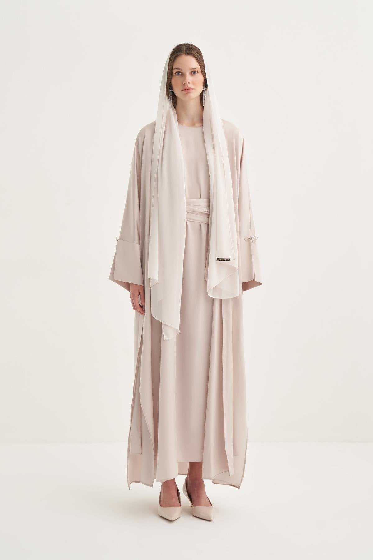 MIRA ABAYA SET BEIGE
